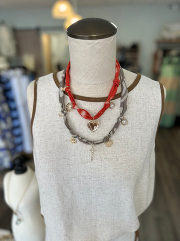 Ciondoli - 5 Charm Bandana Necklace